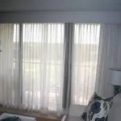 blinds-closed-curtain3.jpg