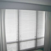 blinds1