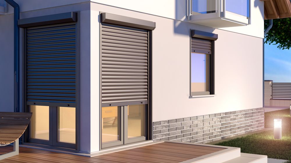 Wood vs. Vinyl vs. Composite: Which Material is Best for Shutters in Parkland Florida Homes
